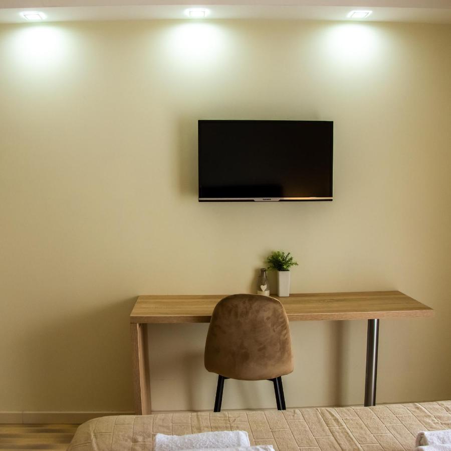 Ralux Apartman Teodo Esterno foto